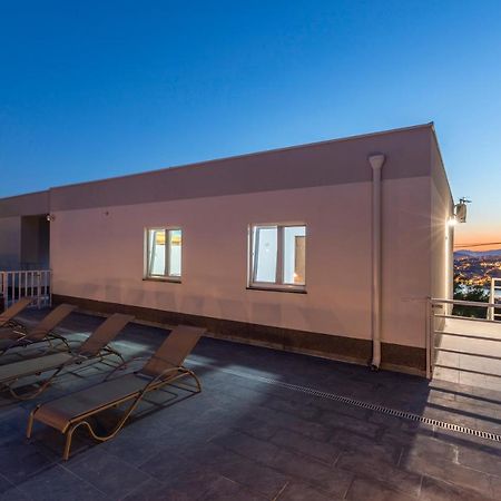 Апартаменты House With Private Pool Magdalena Подстрана Экстерьер фото